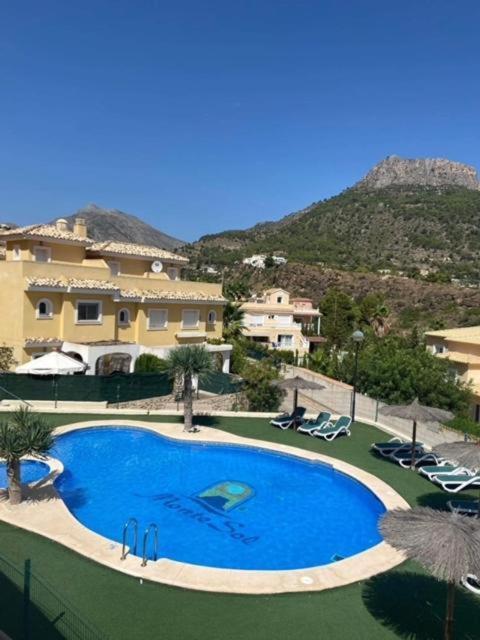 Chalet Adosado Con Vistas Al Mar Calpe Exterior photo